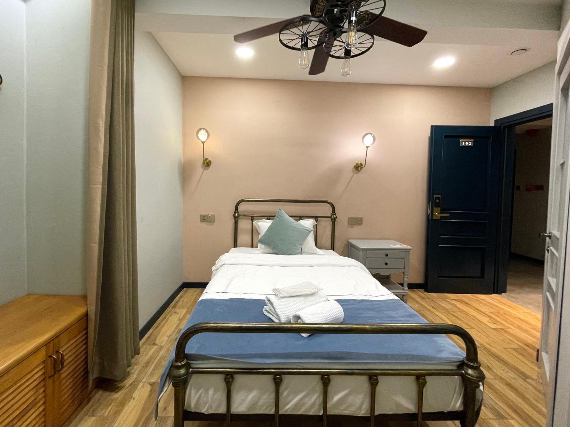 Apart Hotel Console Tbilisi Ngoại thất bức ảnh