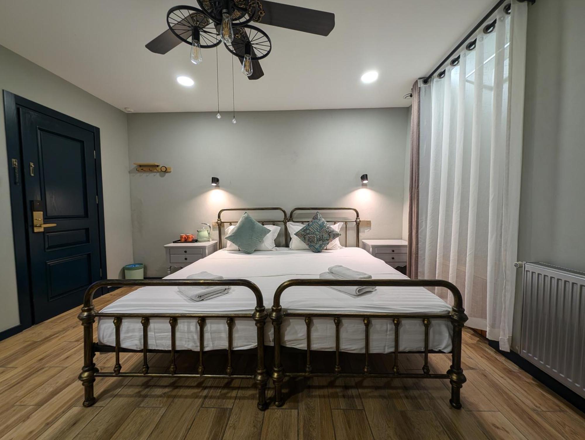 Apart Hotel Console Tbilisi Ngoại thất bức ảnh